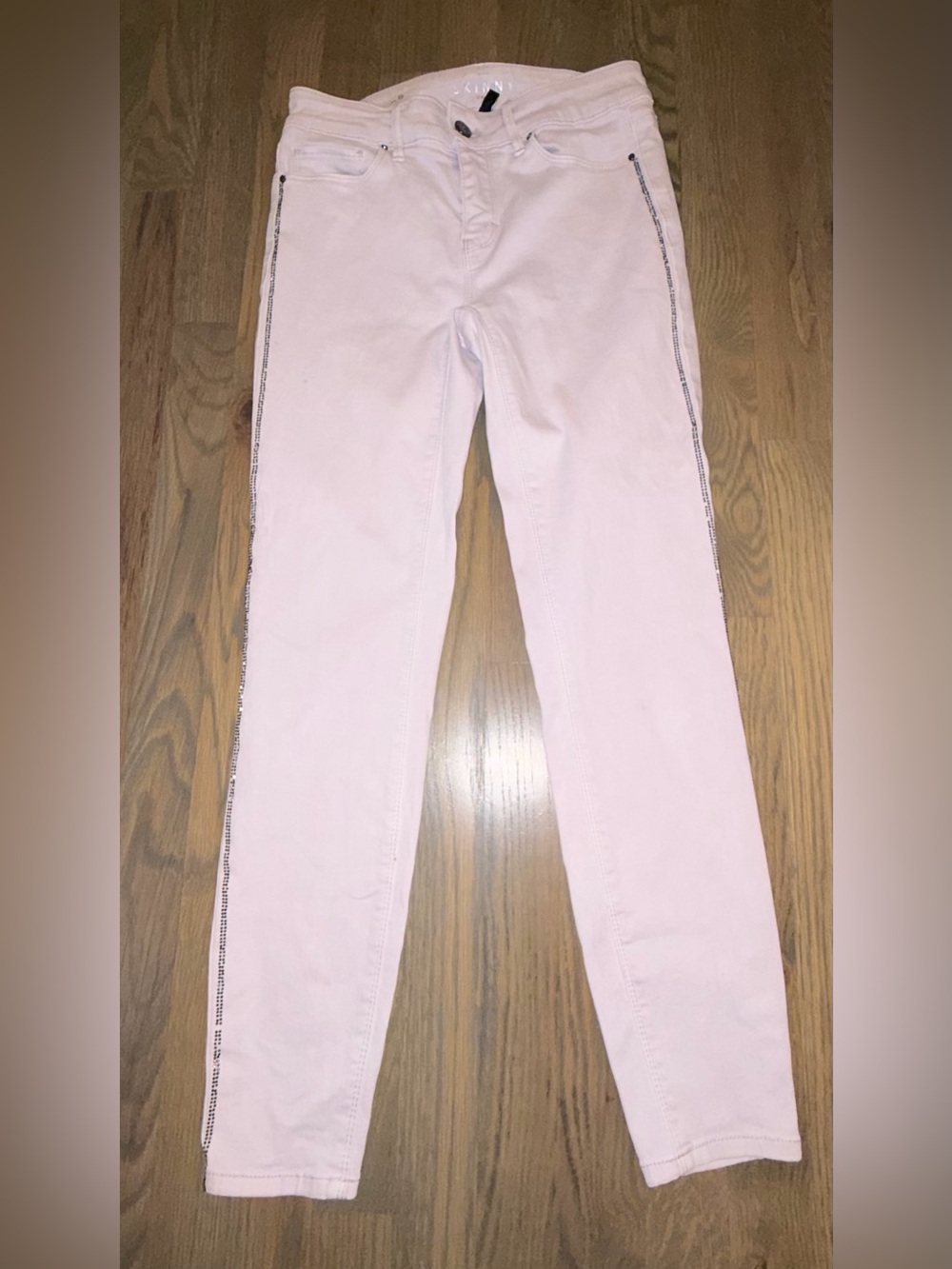White House Black Market The Skinny Crop Embellished Size 0
